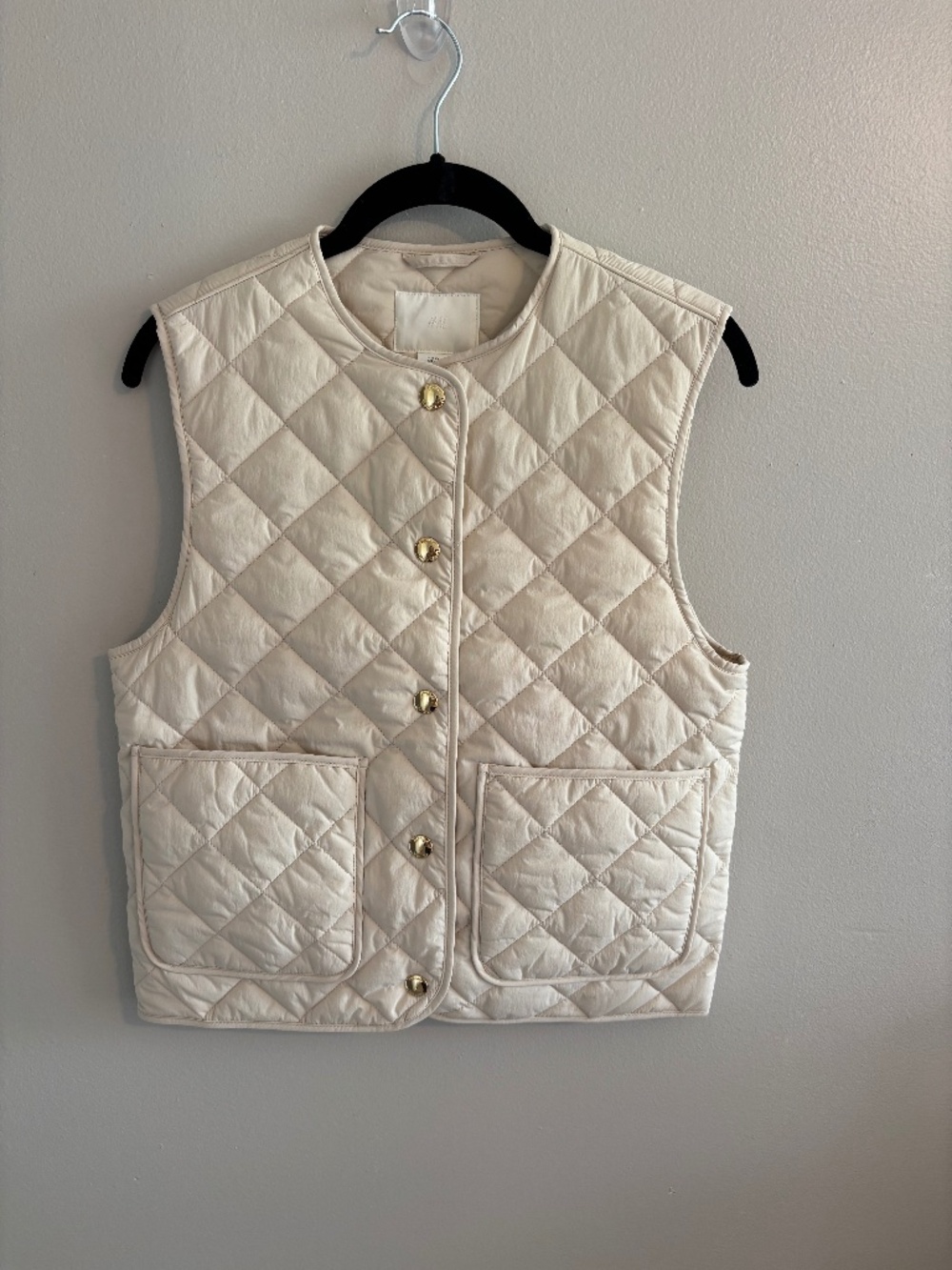 H &M sleeveless quilted Vest